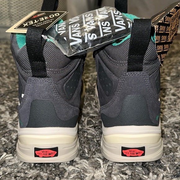 New VANS UltraRange EXO Hi GORE-TEX MTE-3 in Gray / Multi - Picture 5 of 16